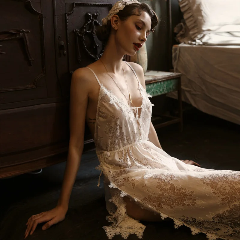 Женские летние атласные кружевные ночные платья из натурального шелка, сексуальные ночные платья с открытой спиной, удобная ночная рубашка...
Женские летние атласные кружевные ночные платья из натурального шелка, сексуальные ночные платья с открытой спиной, удобная ночная рубашка...