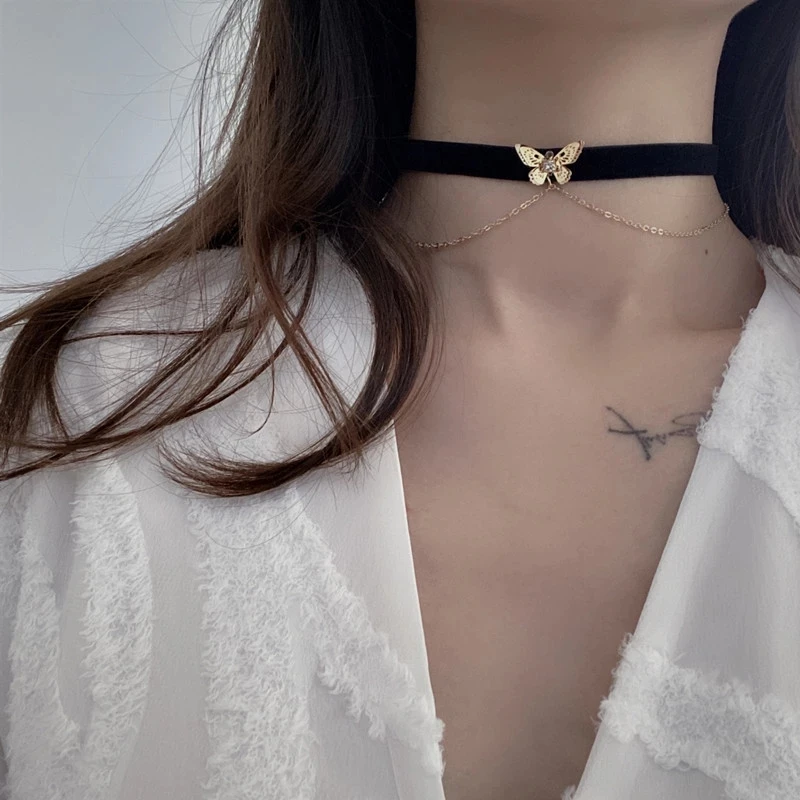 Goth Vintage Butterfly Black Velvet Double Chain Clavicle Collar Choker Necklaces for Women Egirl Party Aesthetic Accessories
Goth Vintage Butterfly Black Velvet Double Chain Clavicle Collar Choker Necklaces for Women Egirl Party Aesthetic Accessories
