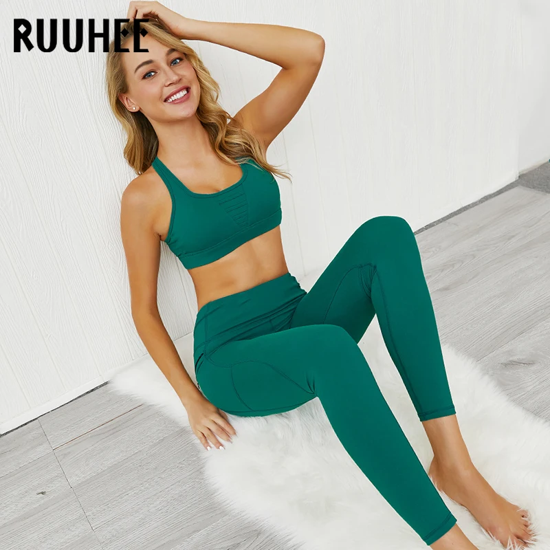 Женский комплект для йоги RUUHEE, одежда для фитнеса и тренировок, женская спортивная одежда, леггинсы с высокой талией и бюстгальтер, комплект спортивной одежды из 2 предметов
Женский комплект для йоги RUUHEE, одежда для фитнеса и тренировок, женская спортивная одежда, леггинсы с высокой талией и бюстгальтер, комплект спортивной одежды из 2 предметов