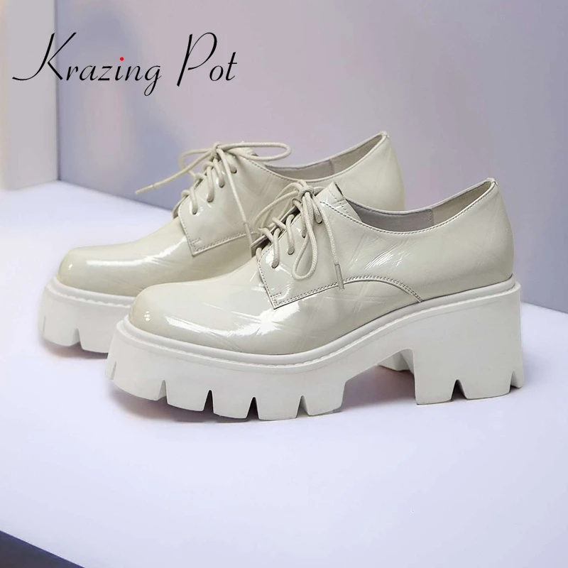 Новые туфли Krazing pot из лакированной кожи с круглым носком на высоком каблуке в британском стиле брендовые туфли для молодых девушек уличная ...
Новые туфли Krazing pot из лакированной кожи с круглым носком на высоком каблуке в британском стиле брендовые туфли для молодых девушек уличная ...