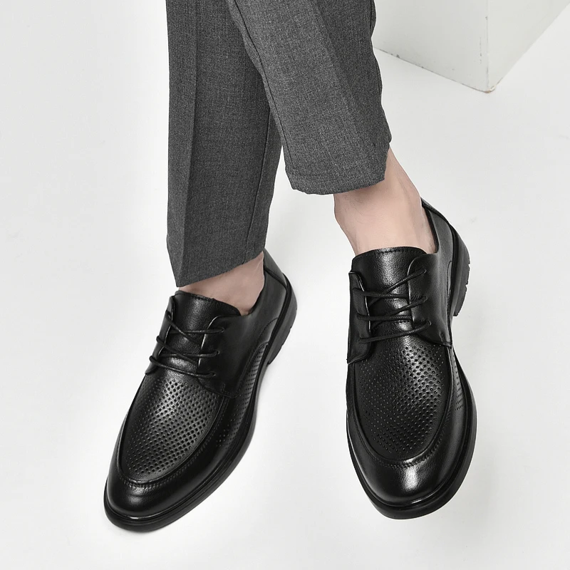 Men Summer Breathable Luxury Genuine Leather Oxford Men Business Formal Dress Hole Out Soft Oxfords Men Lace-up Flat Dress Shoes
Men Summer Breathable Luxury Genuine Leather Oxford Men Business Formal Dress Hole Out Soft Oxfords Men Lace-up Flat Dress Shoes