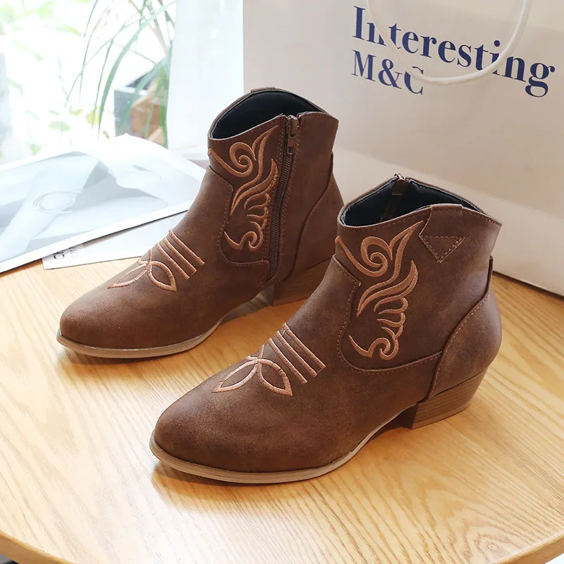 Women Western Ankle Boots Roman Pointed Casual Booties Spring Autumn Woman Artificial Leather Short Boot Femal Retro Chaussures
Women Western Ankle Boots Roman Pointed Casual Booties Spring Autumn Woman Artificial Leather Short Boot Femal Retro Chaussures