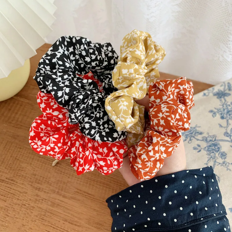 Summer Vintage Flower Elastic Hair Ties Scrunchies Fashion Spring Floral Hair Rubber Girls Hair Accessories Women Hairband 2020
Summer Vintage Flower Elastic Hair Ties Scrunchies Fashion Spring Floral Hair Rubber Girls Hair Accessories Women Hairband 2020