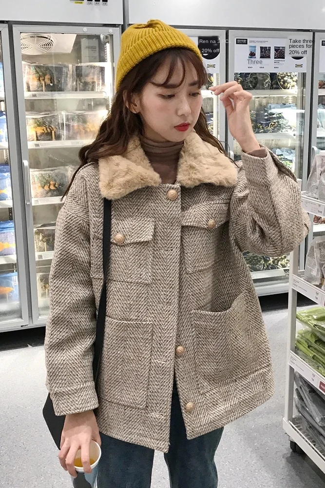 Thick Fur Collar Small Coat Female Autumn and Winter All-Matching Easing Long Sleeve Internet Celebrity Woolen Top Fashionable
Thick Fur Collar Small Coat Female Autumn and Winter All-Matching Easing Long Sleeve Internet Celebrity Woolen Top Fashionable