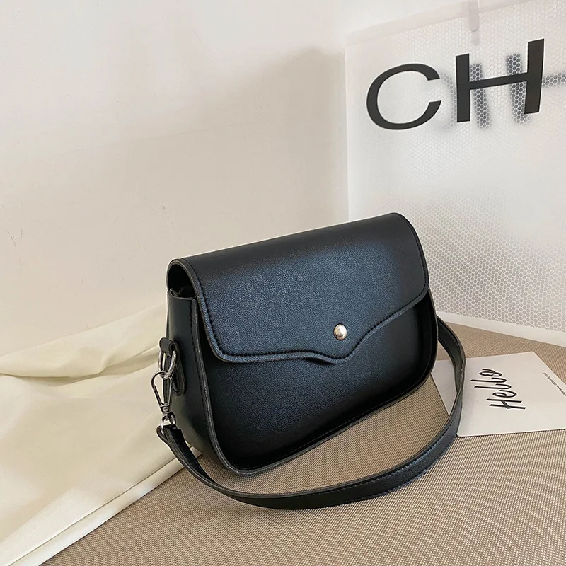 Fashion retro small bag 2021 spring and summer new foreign style female bag pure color simple cover single shoulder messenger ba
Fashion retro small bag 2021 spring and summer new foreign style female bag pure color simple cover single shoulder messenger ba