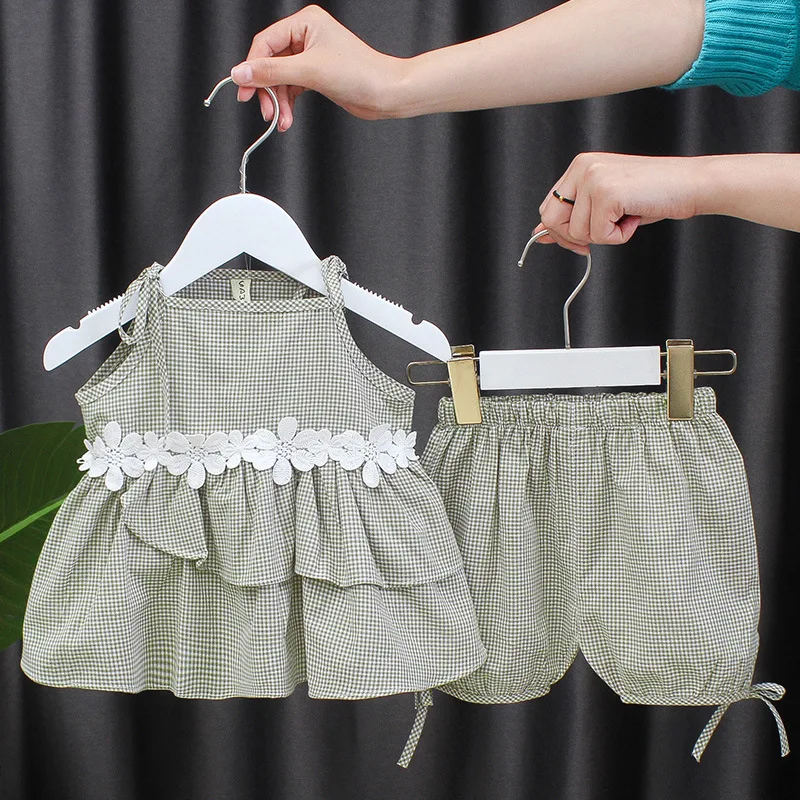 Children's stitching lace sling suit female baby summer fashion children's clothes clothes new two-piece cotton tide
Children's stitching lace sling suit female baby summer fashion children's clothes clothes new two-piece cotton tide