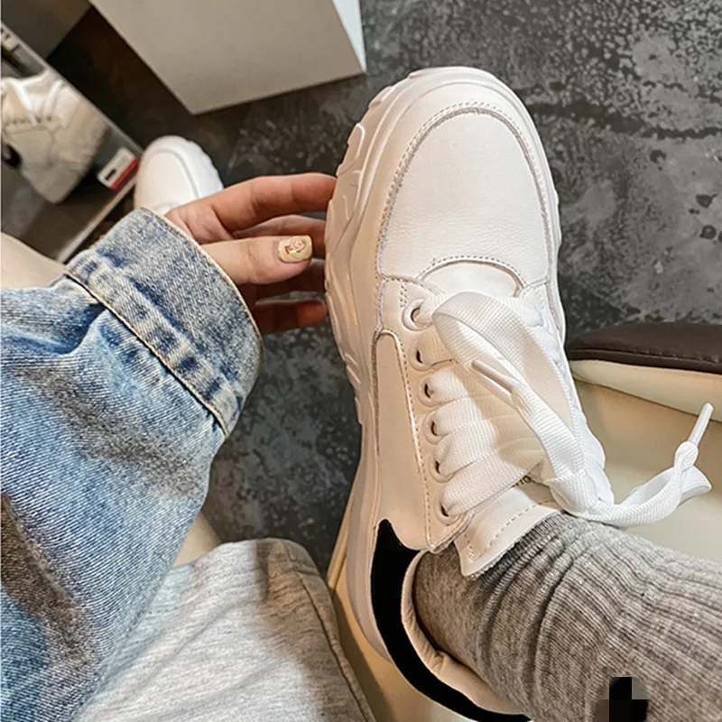 Sneakers Woman 2020 Genuine Leather Casual Shoes Fashion Female Shoes White Sneaker Lace-Up Platform Zapatillas Mujer
Sneakers Woman 2020 Genuine Leather Casual Shoes Fashion Female Shoes White Sneaker Lace-Up Platform Zapatillas Mujer
