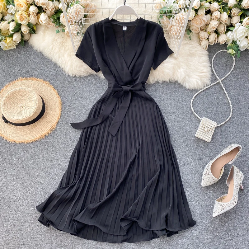 Elegant Midi Retro Dress Women's 2020 New Solid Color V-Neck Lace-Up Waist Slimming Over-The-Knee Pleated Dress Office Lady
Elegant Midi Retro Dress Women's 2020 New Solid Color V-Neck Lace-Up Waist Slimming Over-The-Knee Pleated Dress Office Lady