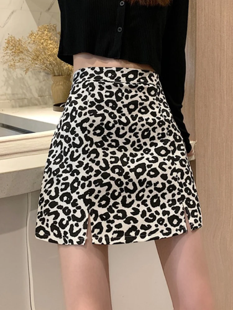 Leopard Print High Waist A- Line Split Skirt Spring Hip Skirt Women's 2020 Summer Thin New Skirt Summer
Leopard Print High Waist A- Line Split Skirt Spring Hip Skirt Women's 2020 Summer Thin New Skirt Summer