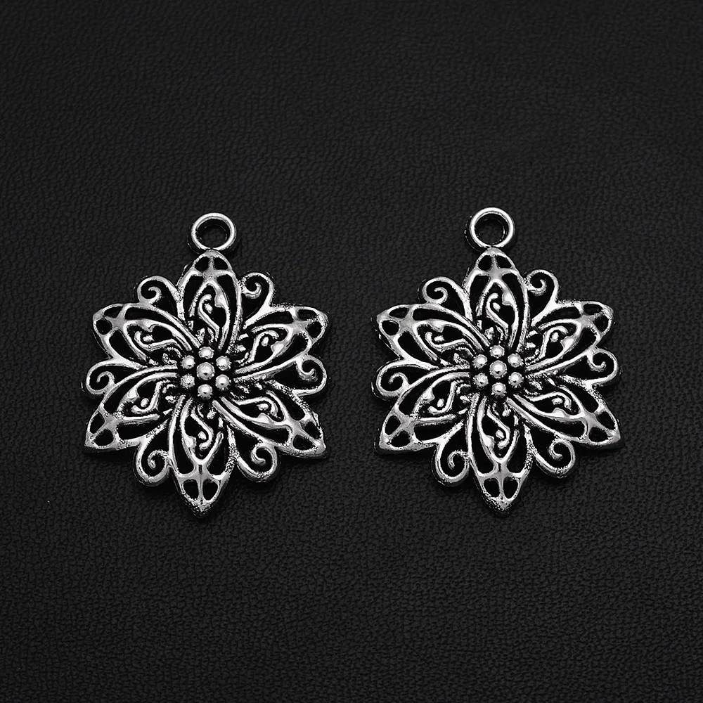 5pcs/Lots 24x31mm Antique Silver Plated Flower Charms Hollow Pendants For Keychain Jewellery Making Supplies Parts Handmade Kit
5pcs/Lots 24x31mm Antique Silver Plated Flower Charms Hollow Pendants For Keychain Jewellery Making Supplies Parts Handmade Kit