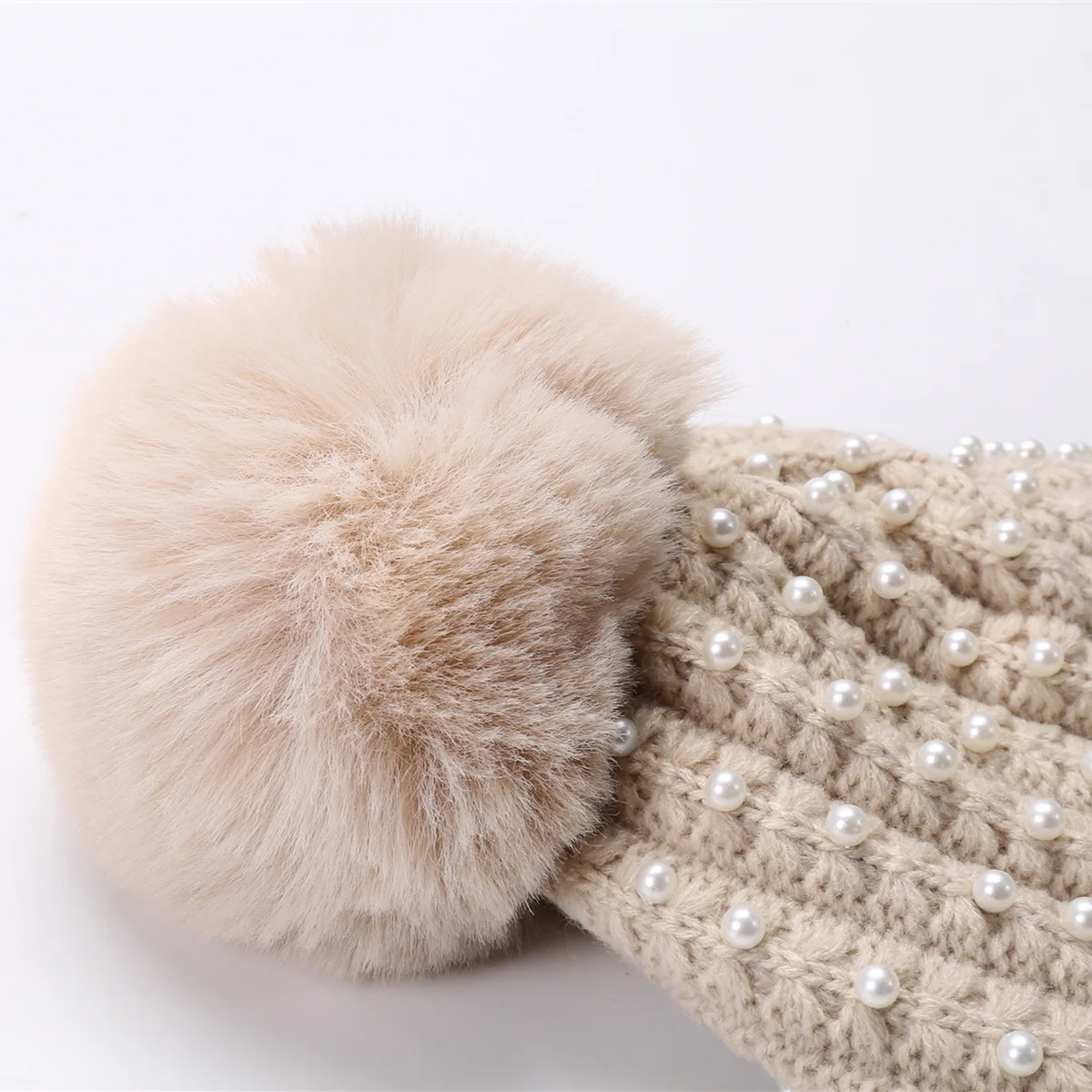 Winter Women's Beanie Hat with Pompom Fashion Pearls Knitted Slouchy Beanies for Ladies Plain Color Bonnet Cap Skullies&Beanie 
Winter Women's Beanie Hat with Pompom Fashion Pearls Knitted Slouchy Beanies for Ladies Plain Color Bonnet Cap Skullies&Beanie