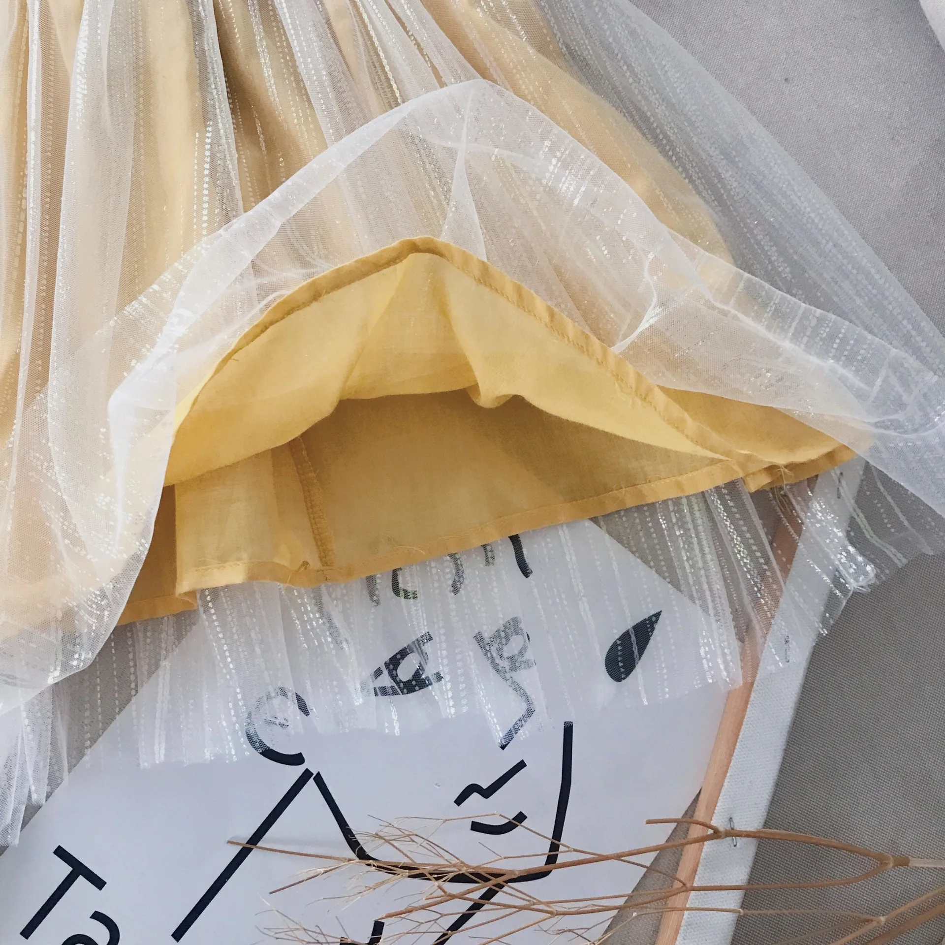 Children's Skirt Summer 2021 New Korean Fashion Girls Lolita Mesh Princess Dress Dress
Children's Skirt Summer 2021 New Korean Fashion Girls Lolita Mesh Princess Dress Dress