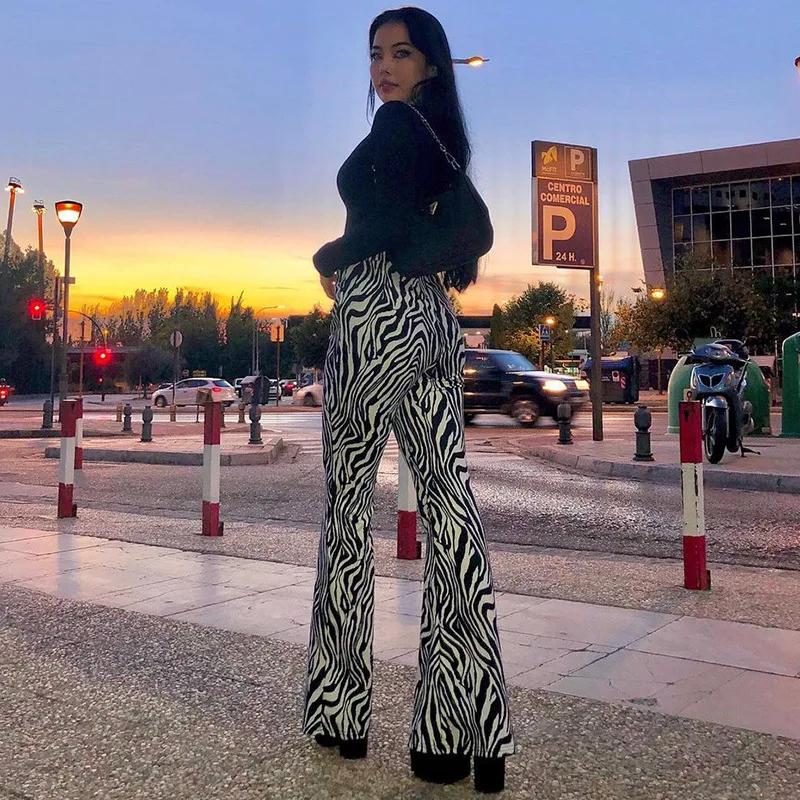 White Black Zebra Pattern Flare Pants Women High Waist Harem Pants Joggers Sweatpants Fashion Slim Streetwear Wide Leg Trousers
White Black Zebra Pattern Flare Pants Women High Waist Harem Pants Joggers Sweatpants Fashion Slim Streetwear Wide Leg Trousers