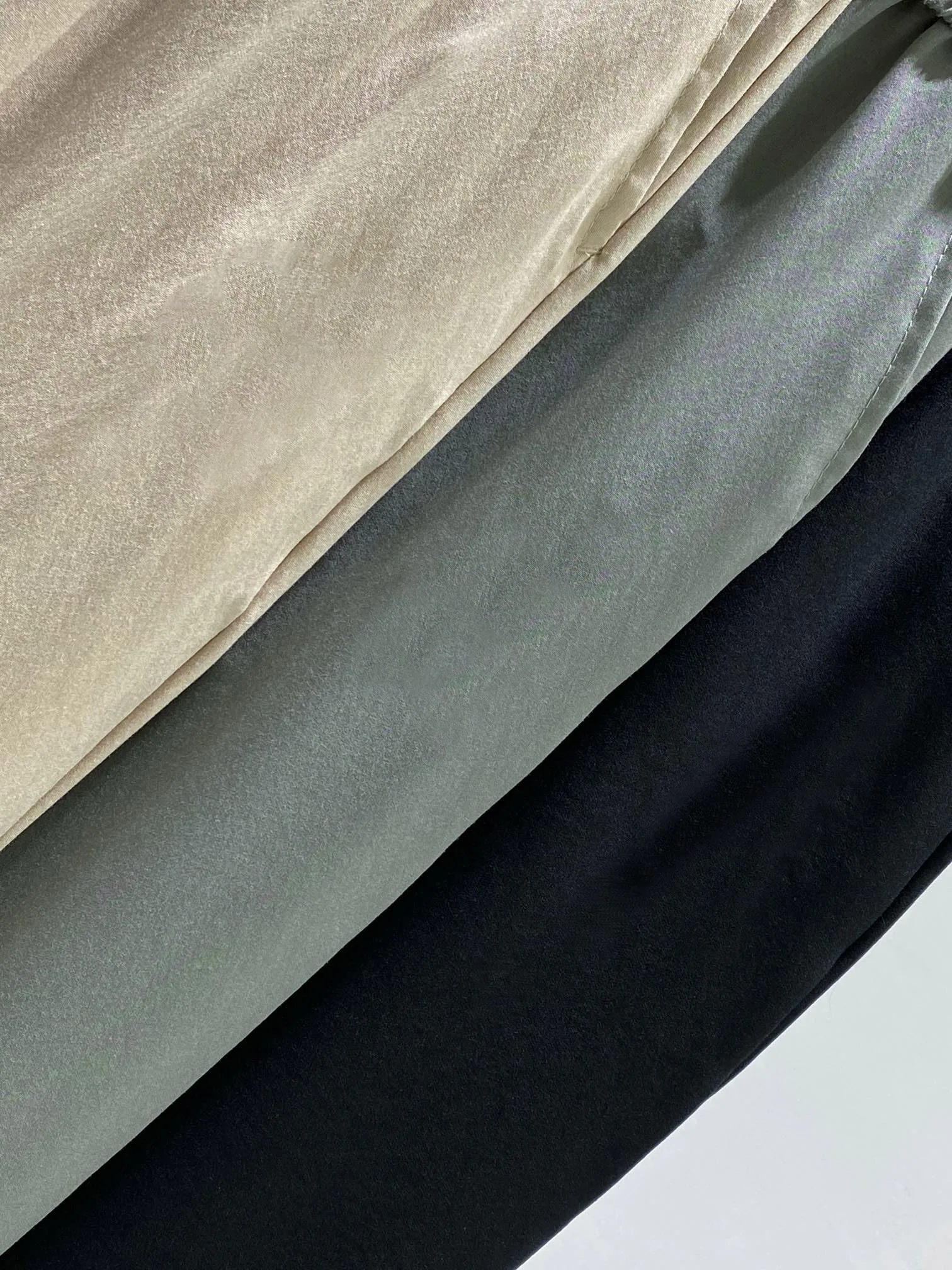 2021 men's and women's latest embroidered stretch fabric couple business casual pants
2021 men's and women's latest embroidered stretch fabric couple business casual pants