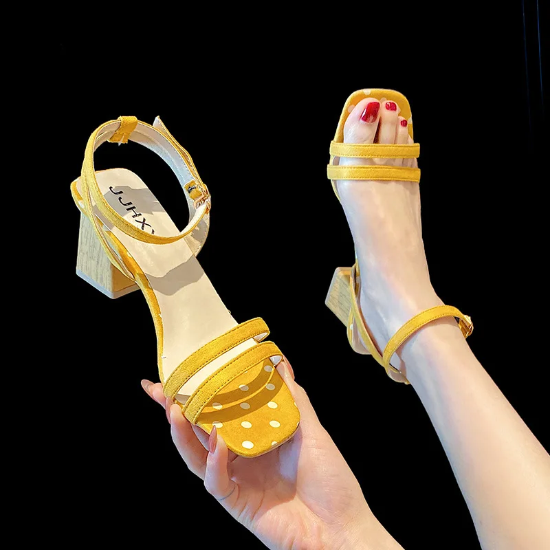 Женские босоножки на квадратном каблуке, Размеры 35-43, пляжные черные удобные оранжевые босоножки на танкетке, 2021
Женские босоножки на квадратном каблуке, Размеры 35-43, пляжные черные удобные оранжевые босоножки на танкетке, 2021