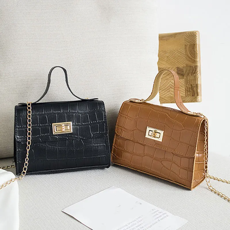 Stone Pattern Messenger Bag Artificial PU women Crossbody Bag metal Chain Bag solid Sling Handbag Simple casual Shoulder Bag
Stone Pattern Messenger Bag Artificial PU women Crossbody Bag metal Chain Bag solid Sling Handbag Simple casual Shoulder Bag