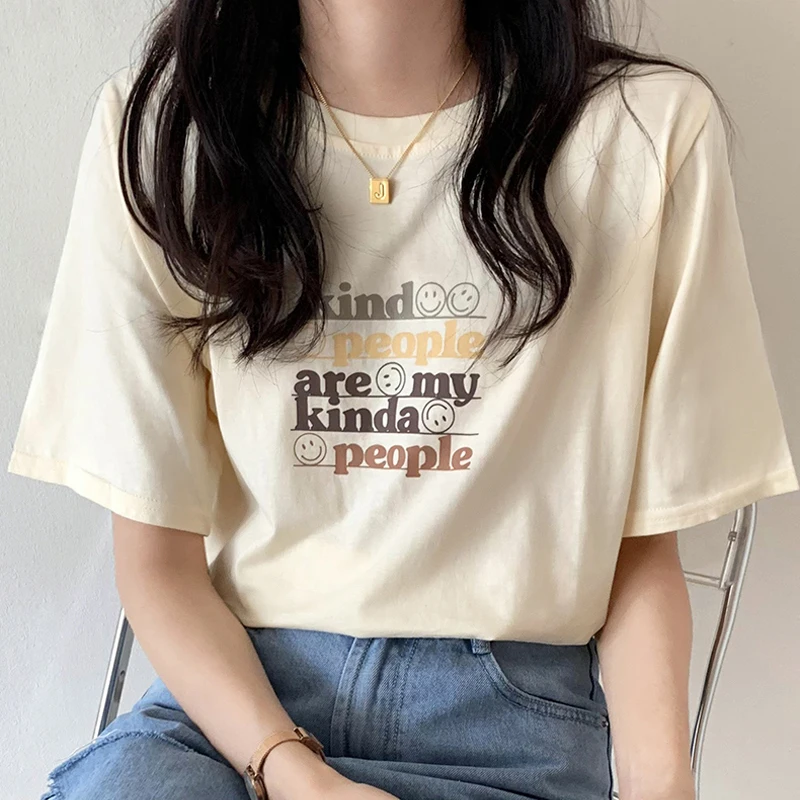 Женские повседневные футболки CZJMS белого цвета с круглым вырезом и коротким рукавом, дизайнерские универсальные корейские топы для студент...
Женские повседневные футболки CZJMS белого цвета с круглым вырезом и коротким рукавом, дизайнерские универсальные корейские топы для студент...