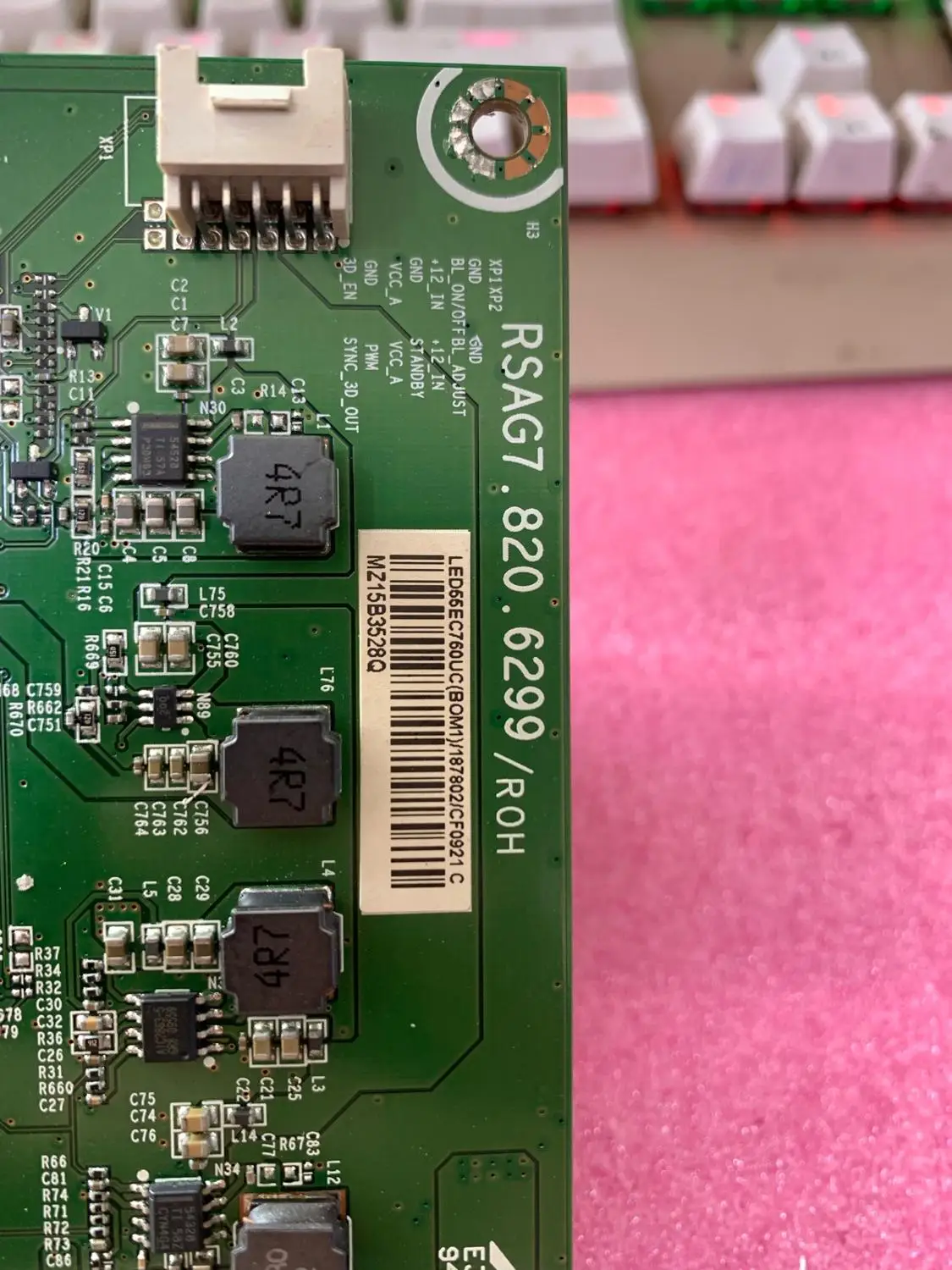 Original LED55EC760UC 187802 motherboard RSAG7.820.6299 screen HE550HUC-B51
Original LED55EC760UC 187802 motherboard RSAG7.820.6299 screen HE550HUC-B51