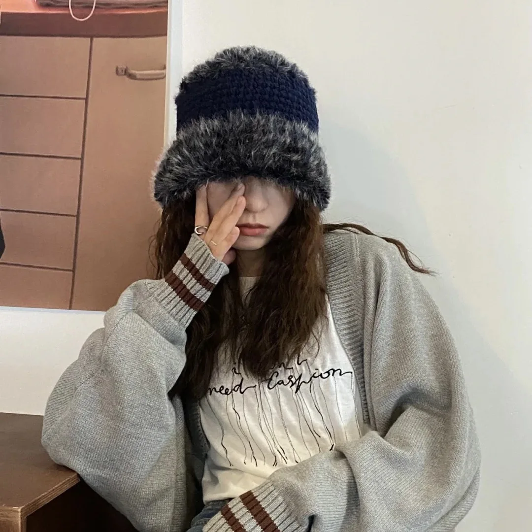 Korea Winter Fur Knitted Beanies for Women Fashion Solid Plush Skullies Beanies Knit Bucket Gorros Female
Korea Winter Fur Knitted Beanies for Women Fashion Solid Plush Skullies Beanies Knit Bucket Gorros Female