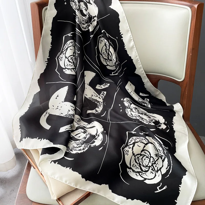 Square Spring Summer Lady Sunscreen Silk Shawl Women Silk Scarves Fashion Beach Headscarf bandanna wrap foulard muffler
Square Spring Summer Lady Sunscreen Silk Shawl Women Silk Scarves Fashion Beach Headscarf bandanna wrap foulard muffler