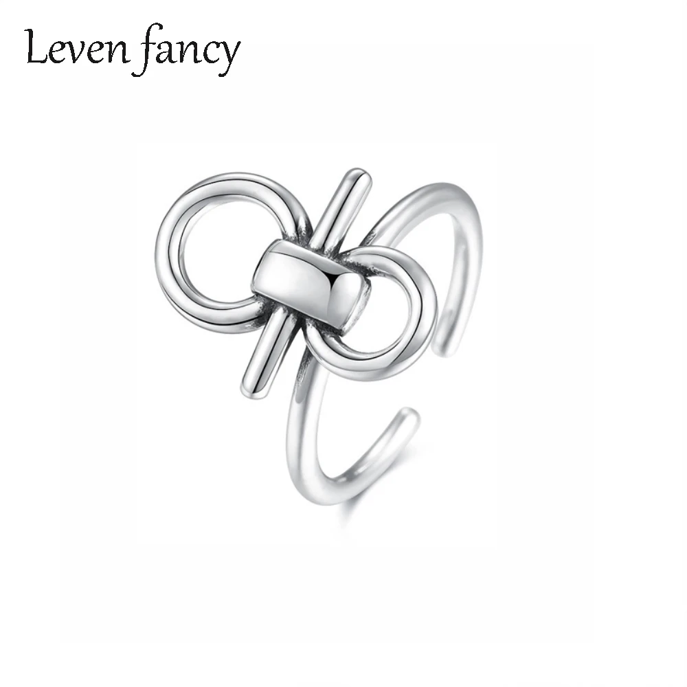 Vintage 925 Sterling Silver Classic Infinity Rings 8 Shape Knotted Band Best Friend Finger Ring Fine Jewelry Gift
Vintage 925 Sterling Silver Classic Infinity Rings 8 Shape Knotted Band Best Friend Finger Ring Fine Jewelry Gift