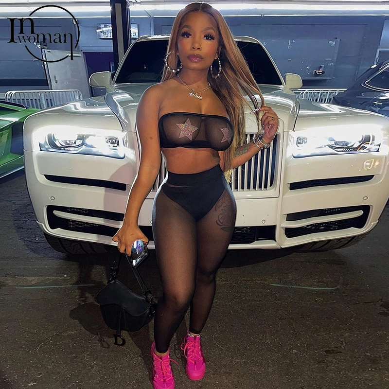 Комплект женский из 2 предметов, Прозрачный Топ без бретелек и леггинсы
Комплект женский из 2 предметов, Прозрачный Топ без бретелек и леггинсы