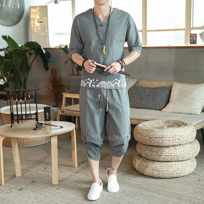 Men's Chinese Traditional Clothing Set Summer Men's Shorts Tops Set Linen Breathable Casual Retro Loose Kimono Kung Fu Tang Suit 
Men's Chinese Traditional Clothing Set Summer Men's Shorts Tops Set Linen Breathable Casual Retro Loose Kimono Kung Fu Tang Suit