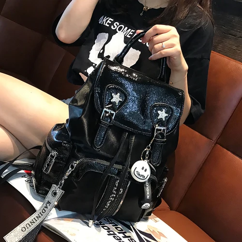 Large Capacity Backpack Women New Casual Diamond Rivet Soft Leather Backpack Fashion Travel School Bag 
Large Capacity Backpack Women New Casual Diamond Rivet Soft Leather Backpack Fashion Travel School Bag