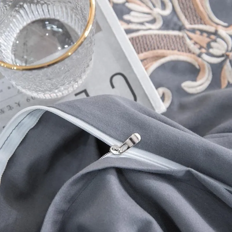 Soft Brushed 100%Cotton Duvet Cover Set Chic Embroidered Queen King size 4Pcs Bedding set 1Bed Sheet 1Duvet cover 2Pillowcases
Soft Brushed 100%Cotton Duvet Cover Set Chic Embroidered Queen King size 4Pcs Bedding set 1Bed Sheet 1Duvet cover 2Pillowcases