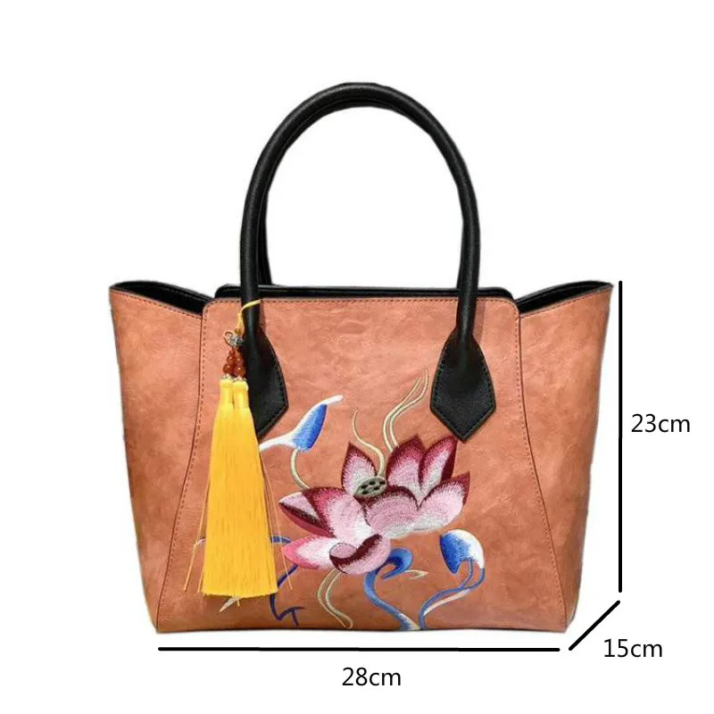Johnature Vintage Handmade Embroidery Women Bag 2021 New Chinese Style Leather Handbag Elegant Women Shoulder & Crossbody Bags 
Johnature Vintage Handmade Embroidery Women Bag 2021 New Chinese Style Leather Handbag Elegant Women Shoulder & Crossbody Bags