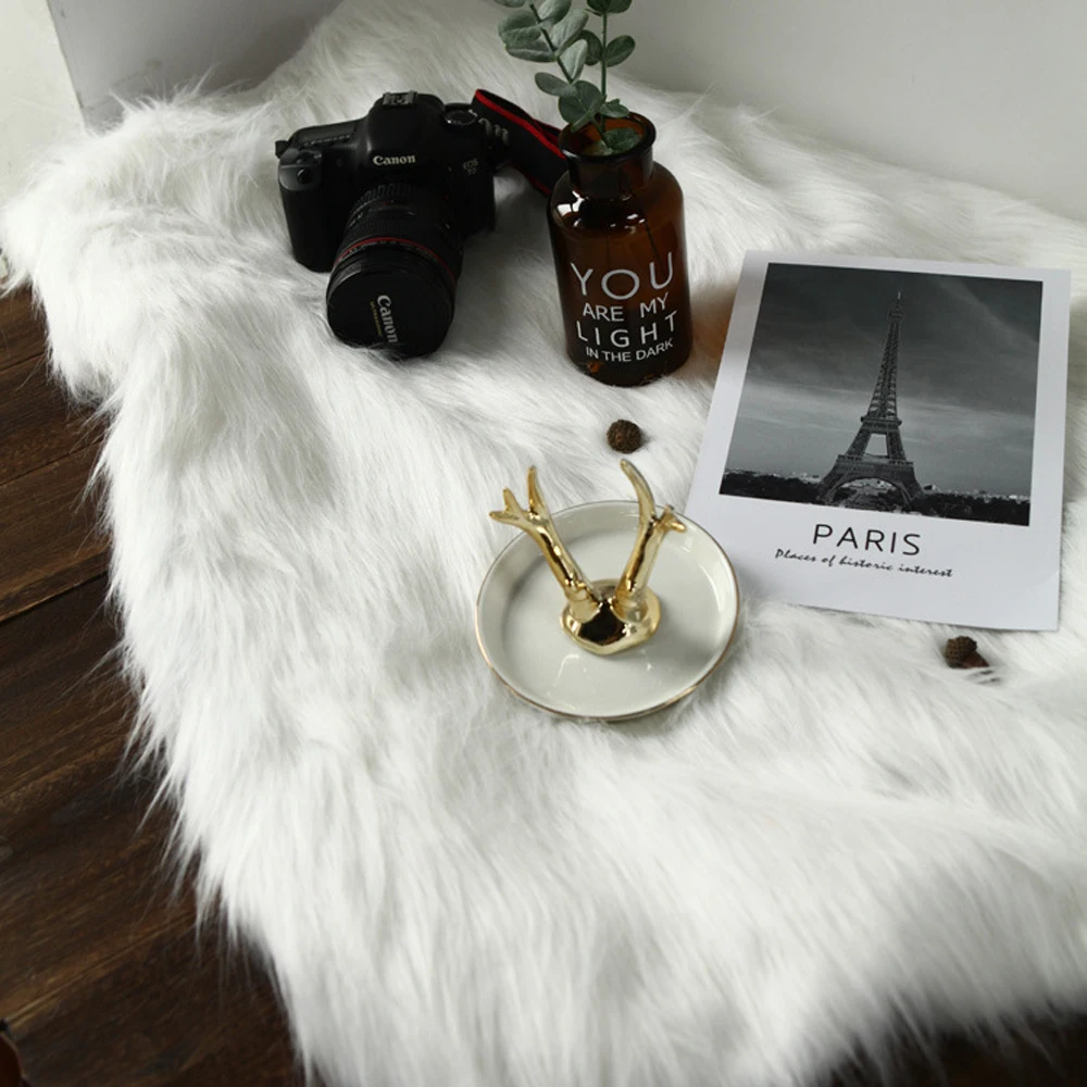 50x50cm Photography Background Carpet Decoration Long Plush White Carpet Rug For Cosmetics Toiletries Shoes Children's Clothing
50x50cm Photography Background Carpet Decoration Long Plush White Carpet Rug For Cosmetics Toiletries Shoes Children's Clothing