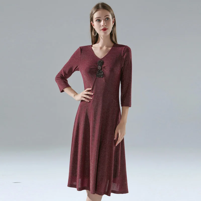 Plus Size Clothing Dresses 2019 Autumn Style Women V-Neck Beading Bow Deco 3/4 Sleeve Mid-Calf Length Wine Red Dress Female
Plus Size Clothing Dresses 2019 Autumn Style Women V-Neck Beading Bow Deco 3/4 Sleeve Mid-Calf Length Wine Red Dress Female