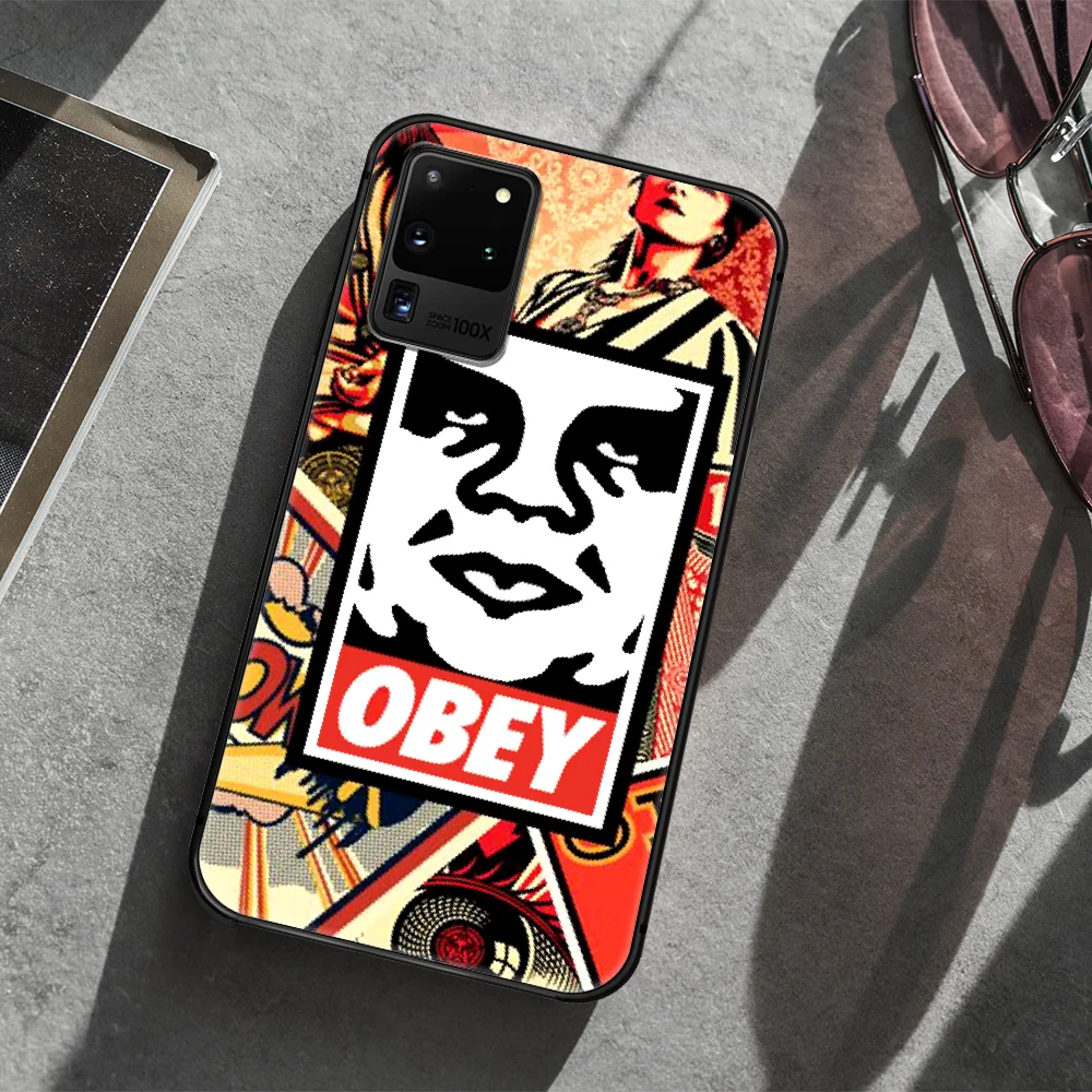 fashion trend Brand Phone Case Cover Hull For Samsung Galaxy S 7 8 9 10 e 20 FE edge uitra plus Note 9 10 20 black Back 3D Funda
fashion trend Brand Phone Case Cover Hull For Samsung Galaxy S 7 8 9 10 e 20 FE edge uitra plus Note 9 10 20 black Back 3D Funda