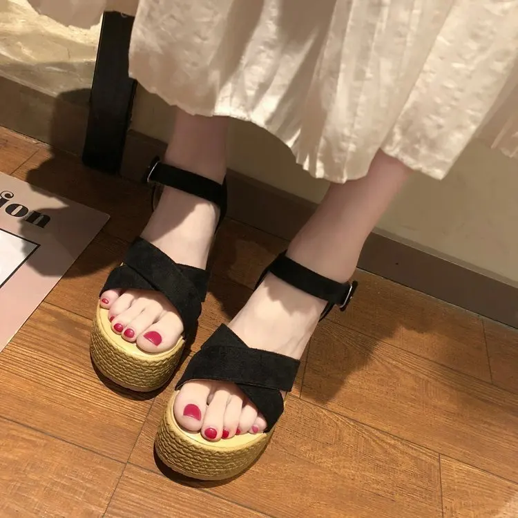 Brand New Summer Women's Sandals Platform Fashion Chain Wedges Heels Women Sandals Casual Beach Lady Shoes
Brand New Summer Women's Sandals Platform Fashion Chain Wedges Heels Women Sandals Casual Beach Lady Shoes