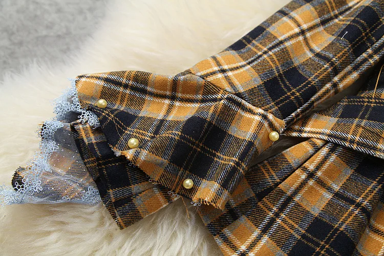 European and American women's wear 2020 winter new style Flared sleeve plaid coat shorts Fashionable woolen suit
European and American women's wear 2020 winter new style Flared sleeve plaid coat shorts Fashionable woolen suit
