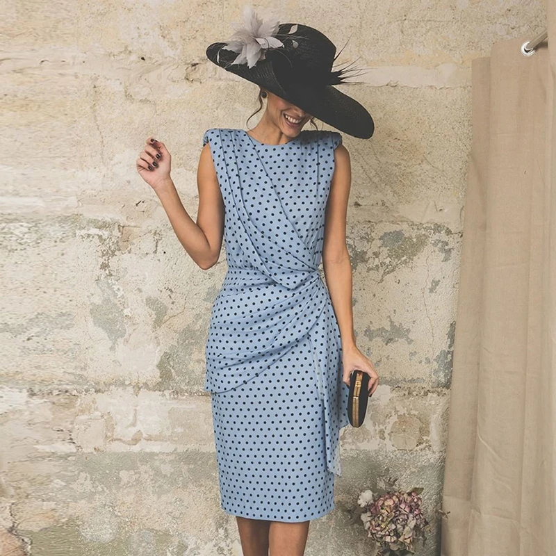 Summer Vintage Women Dress 2021 Dot Sleeveless Sheath Bodycon Sexy Party Dress Female Knee Length Elegant Midi Dress Women
Summer Vintage Women Dress 2021 Dot Sleeveless Sheath Bodycon Sexy Party Dress Female Knee Length Elegant Midi Dress Women