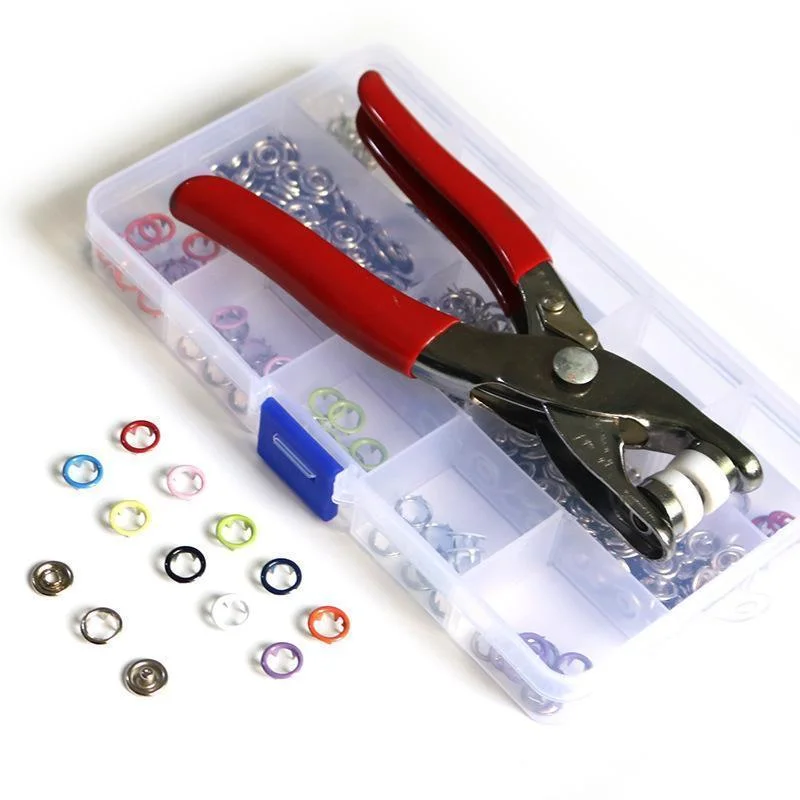 9.5mm Metal Snaps Buttons with Fastener Pliers Press Kit 200 Sets Snap Fasteners Kit Tool for Clothing Sewing Dropshipping
9.5mm Metal Snaps Buttons with Fastener Pliers Press Kit 200 Sets Snap Fasteners Kit Tool for Clothing Sewing Dropshipping