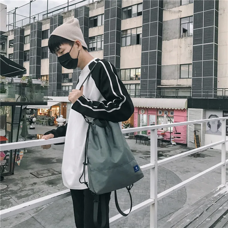 Multifunctional nylon lunch bag street simple shoulder bag men and women all-match messenger bag trend storage bag trend
Multifunctional nylon lunch bag street simple shoulder bag men and women all-match messenger bag trend storage bag trend