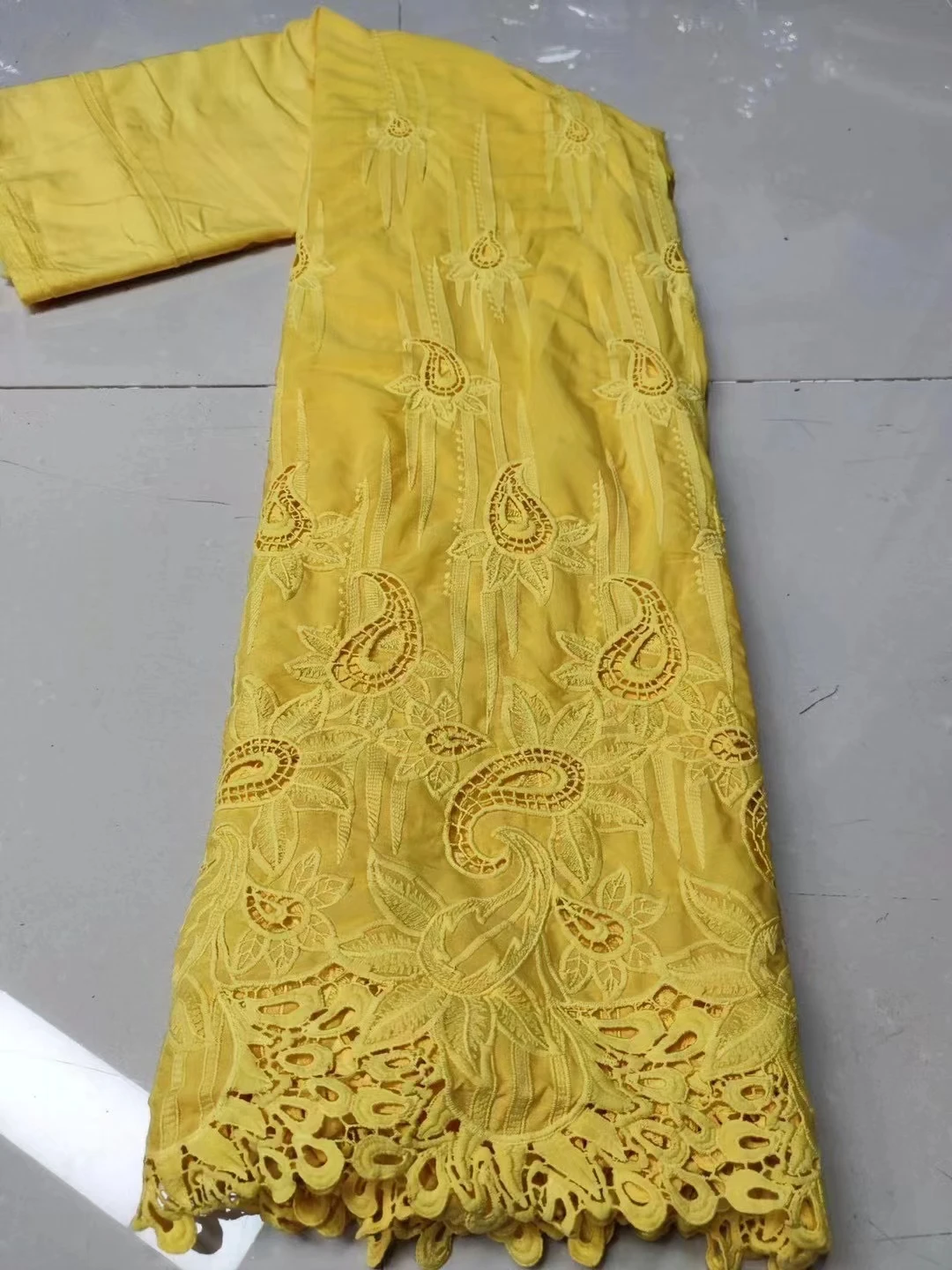 Best Quality Nigerian Chiffon Lace Fabric Beautiful Latest African Laces 2021 5yards For Evening Dress
Best Quality Nigerian Chiffon Lace Fabric Beautiful Latest African Laces 2021 5yards For Evening Dress