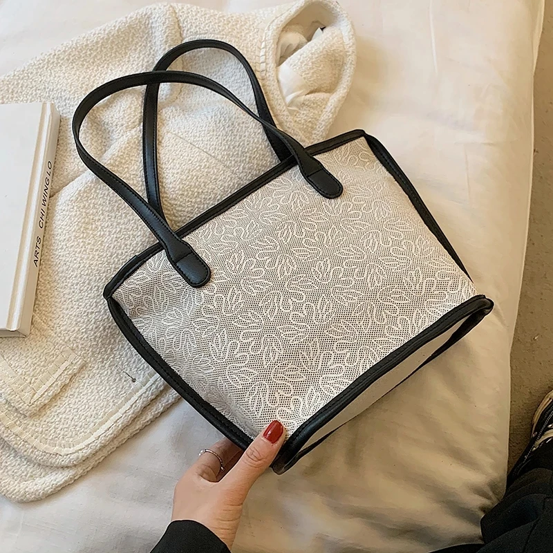 Printing Totes Bag With Short Handle for Women 2021 High Quality Female Travel Fashion Solid Color Shoulder Purses Handbags
Printing Totes Bag With Short Handle for Women 2021 High Quality Female Travel Fashion Solid Color Shoulder Purses Handbags