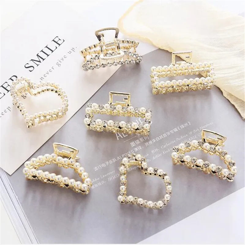 Модная Заколка-краб для волос с геометрическим рисунком, имитация жемчуга, заколка-краб, Ретро стиль, в форме сердца, хрустальные заколки дл... 
Модная Заколка-краб для волос с геометрическим рисунком, имитация жемчуга, заколка-краб, Ретро стиль, в форме сердца, хрустальные заколки дл...