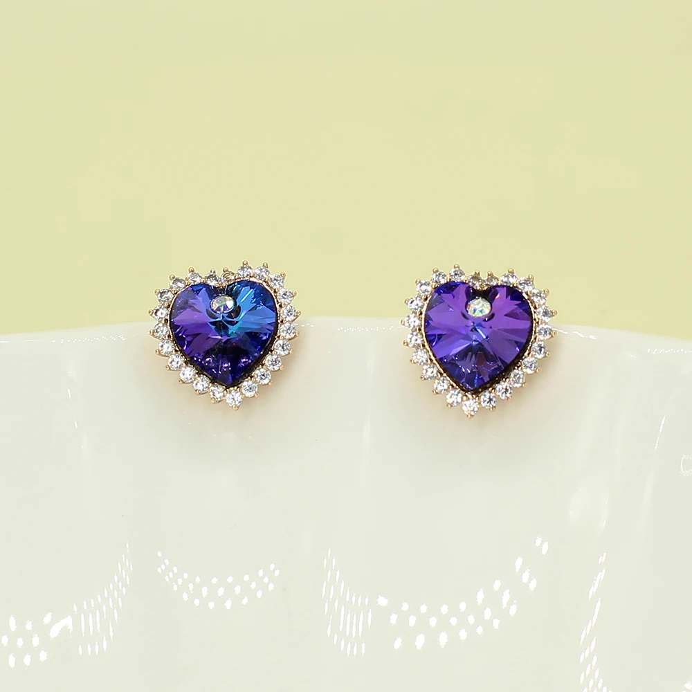 Exquisite Beauty Dark Blue Heart Shaped Crystal Zircon Stud Earrings For Women Fashion Wedding Birthday Jewelry Accessories Gift
Exquisite Beauty Dark Blue Heart Shaped Crystal Zircon Stud Earrings For Women Fashion Wedding Birthday Jewelry Accessories Gift