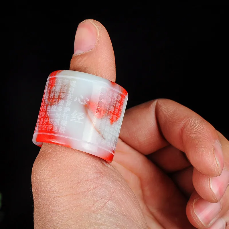 Natural Chicken Blood Color Hand Carved Six Character Heart Sutra Ring Fashion Jewelry for Men and Women
Natural Chicken Blood Color Hand Carved Six Character Heart Sutra Ring Fashion Jewelry for Men and Women