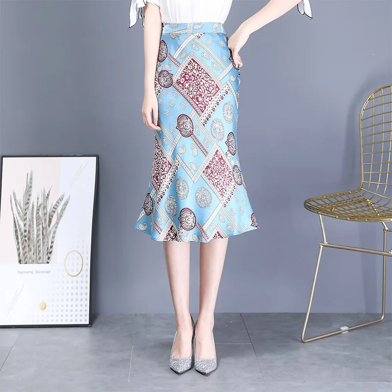 Plus Size Women 2021 Retro Satin Printing Skirts Office Lady Mermaid Skirt Women Blue Mid Long Skirts Jupe Femme
Plus Size Women 2021 Retro Satin Printing Skirts Office Lady Mermaid Skirt Women Blue Mid Long Skirts Jupe Femme