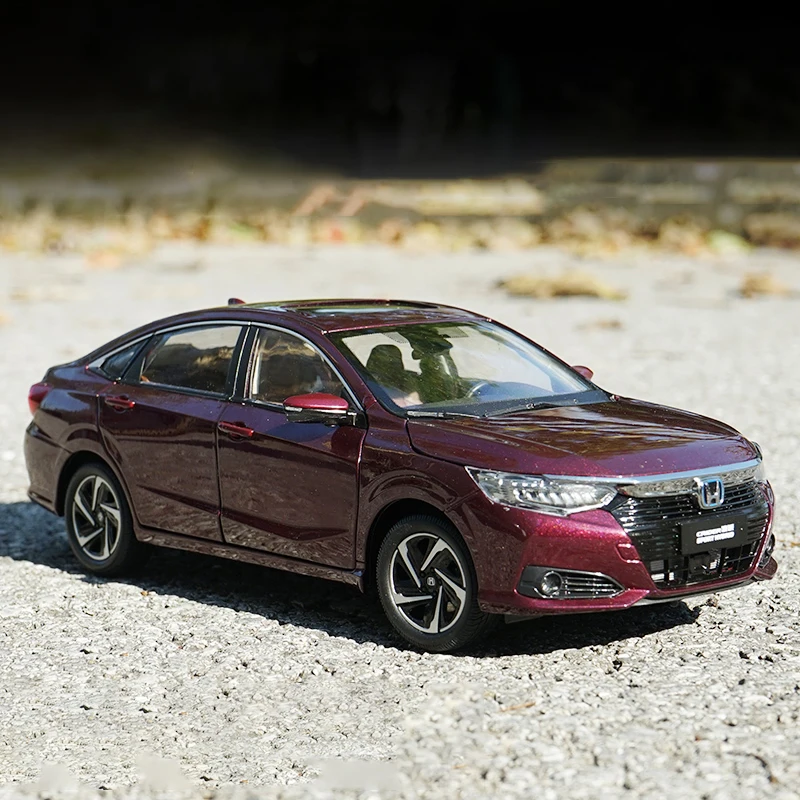 Гибридный автомобиль Honda Crider 2022, масштаб 1:18, имитация бытового автомобиля, литье под давлением, Коллекционная модель, украшение, подарок
Гибридный автомобиль Honda Crider 2022, масштаб 1:18, имитация бытового автомобиля, литье под давлением, Коллекционная модель, украшение, подарок