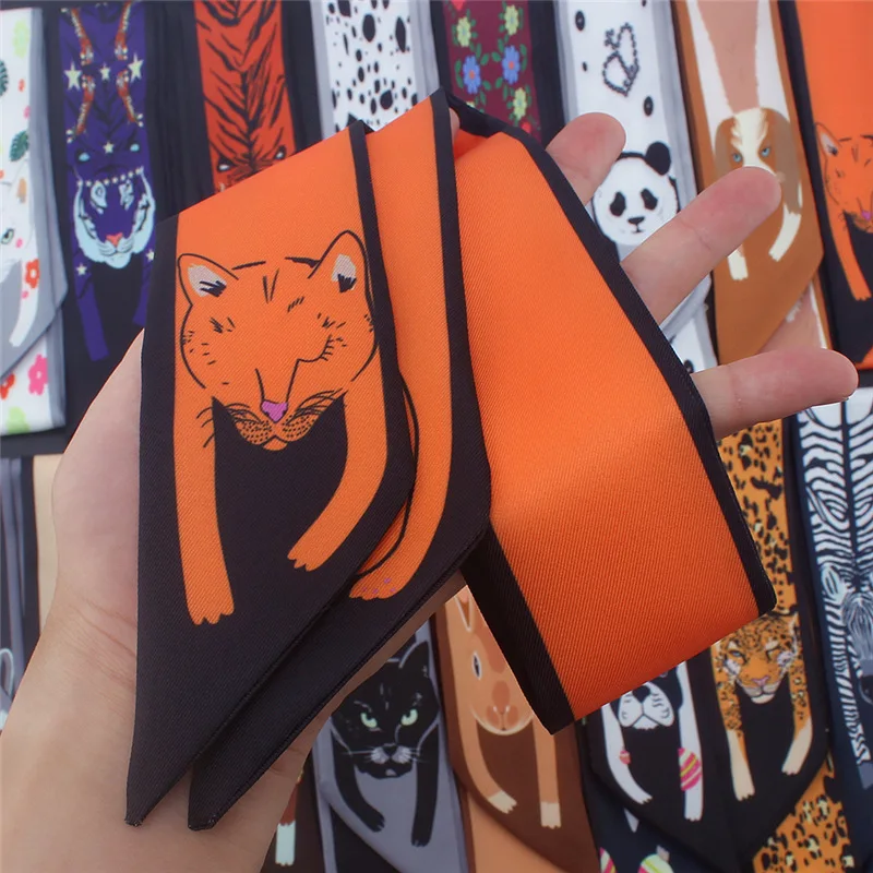 2021 new animal leopard print silk scarf women fashion handle band ribbons lady head scarfs small long skinny scarves tie bags
2021 new animal leopard print silk scarf women fashion handle band ribbons lady head scarfs small long skinny scarves tie bags