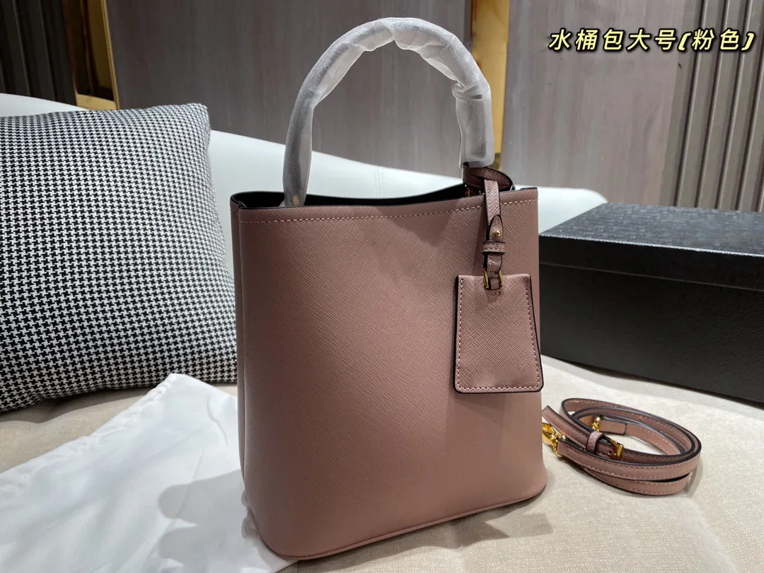 103774 75 женская новая модная классическая сумка-мешок с перекрестным рисунком, Диагональная Сумка
103774 75 женская новая модная классическая сумка-мешок с перекрестным рисунком, Диагональная Сумка