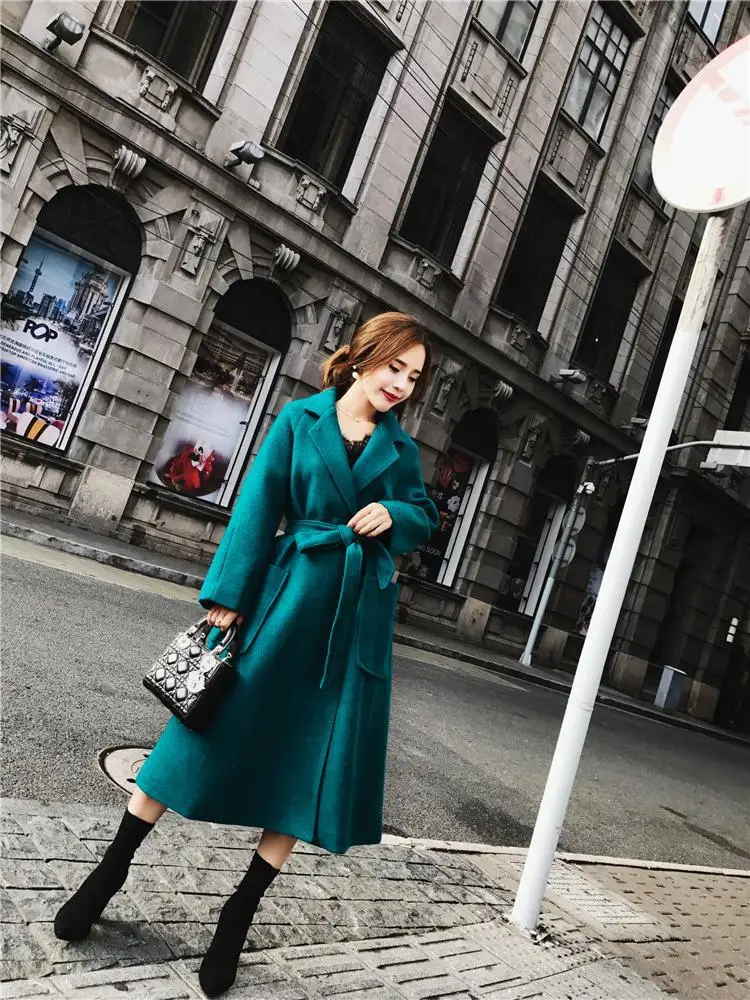 JCHB 2021 Long Lady Fashion Woolen Office Winter Coats Belt Slim Solid Wool Coat and Jacket Turn-down Collar Ladies Coats
JCHB 2021 Long Lady Fashion Woolen Office Winter Coats Belt Slim Solid Wool Coat and Jacket Turn-down Collar Ladies Coats