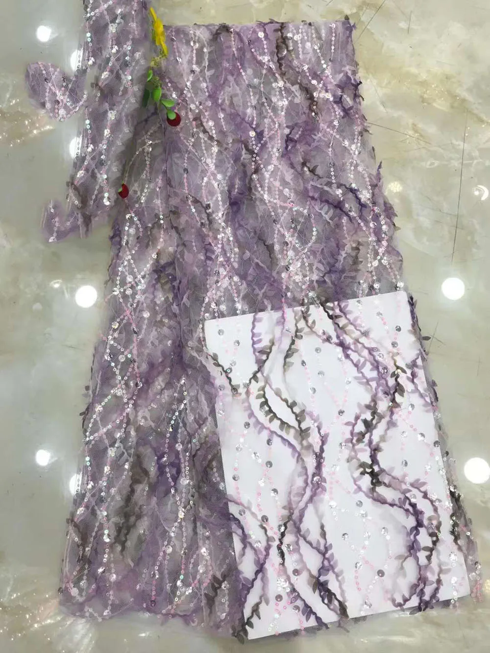 Новое поступление, французская сетчатая кружевная ткань, Тюль с вышивкой и блестками, Аппликации, ремесло, банкет, выпусквечерние, свадебное платье, 5 ярдов, обрезка
Новое поступление, французская сетчатая кружевная ткань, Тюль с вышивкой и блестками, Аппликации, ремесло, банкет, выпусквечерние, свадебное платье, 5 ярдов, обрезка