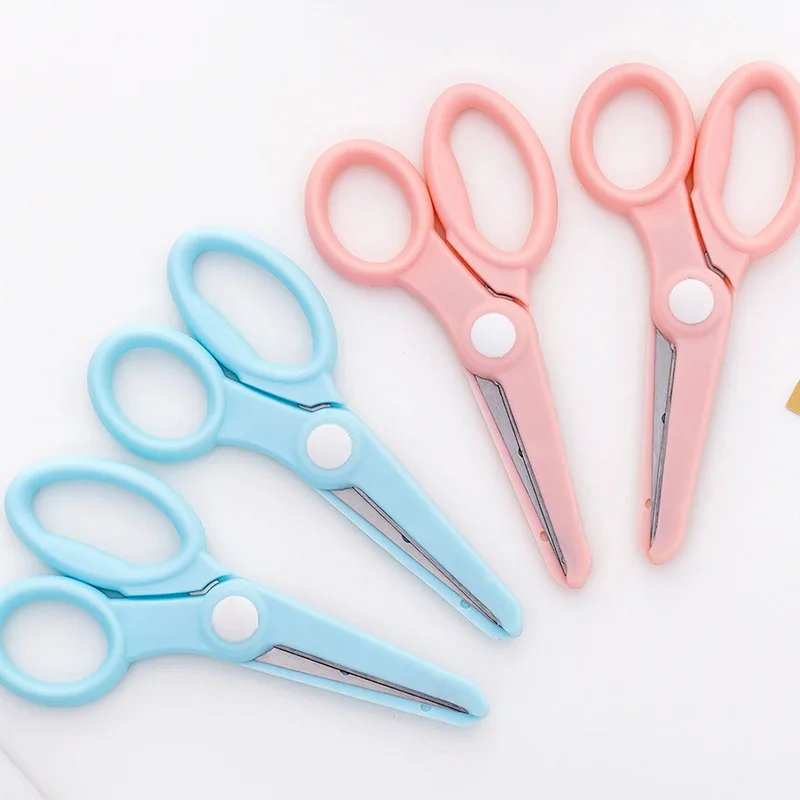 1pcs Creative Child Safety Craft Scissors Stainless Steel Stationery Scissors Office School Hand Cut Supplies
1pcs Creative Child Safety Craft Scissors Stainless Steel Stationery Scissors Office School Hand Cut Supplies